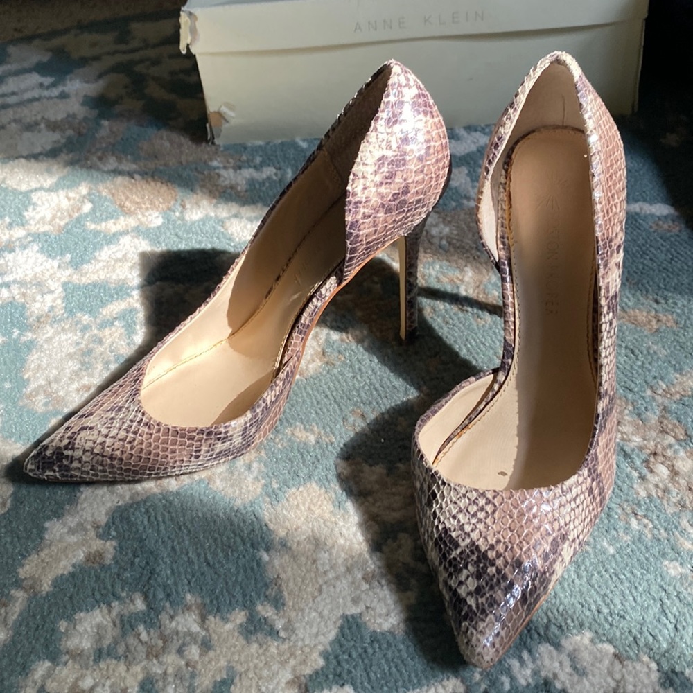 Snake Skin Pumps size 7.5